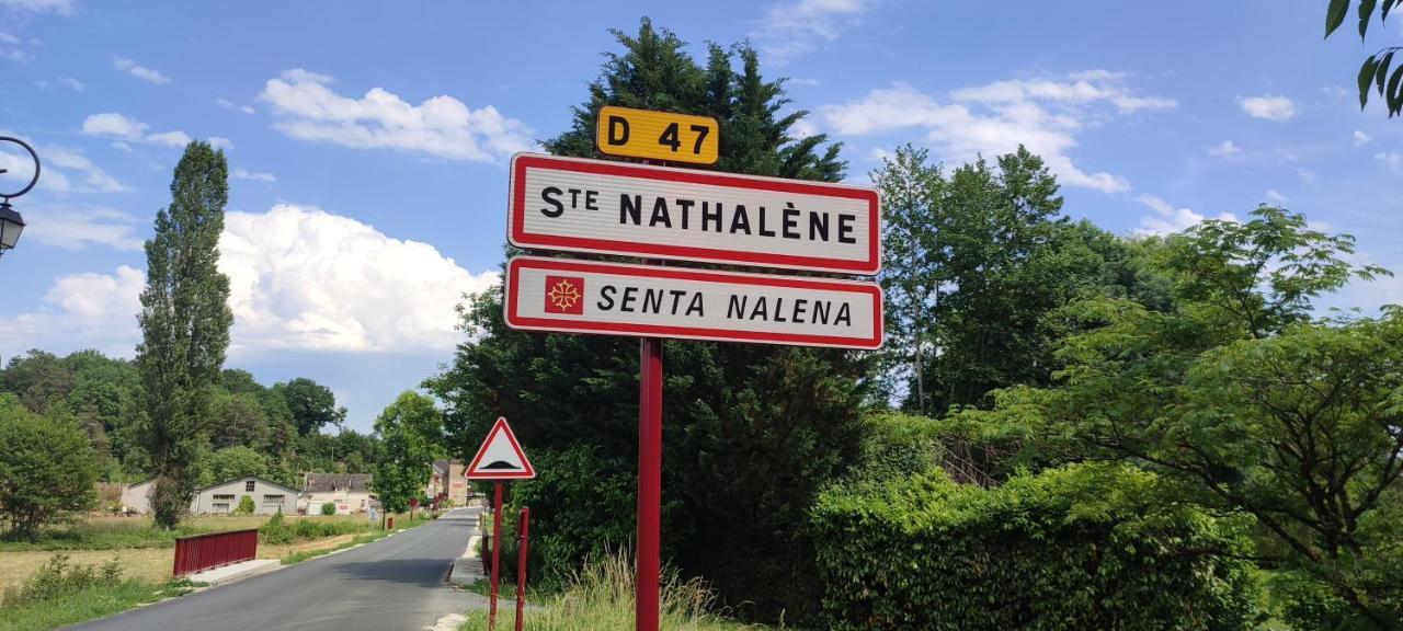 Aux Couleurs D'Esteil Sainte-Nathalène Екстериор снимка